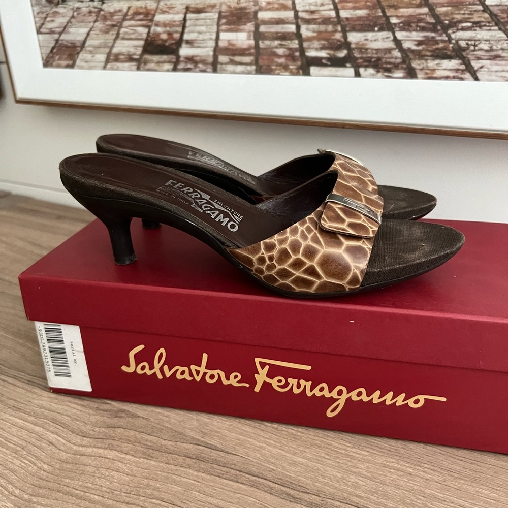 Salvatore Ferragamo Cremera 7.5